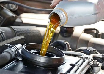 Tài xế nên thay nhớt cho động cơ Diesel sau mỗi 7.000 – 10.000km