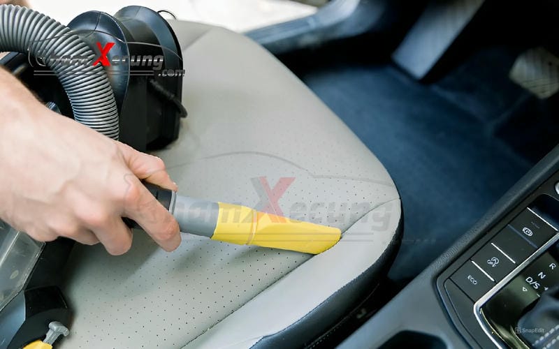 Ghế da là bộ phận đắt tiền trên Ô tô nên bạn cần phải lưu ý vệ sinh và bảo dưỡng thường xuyên