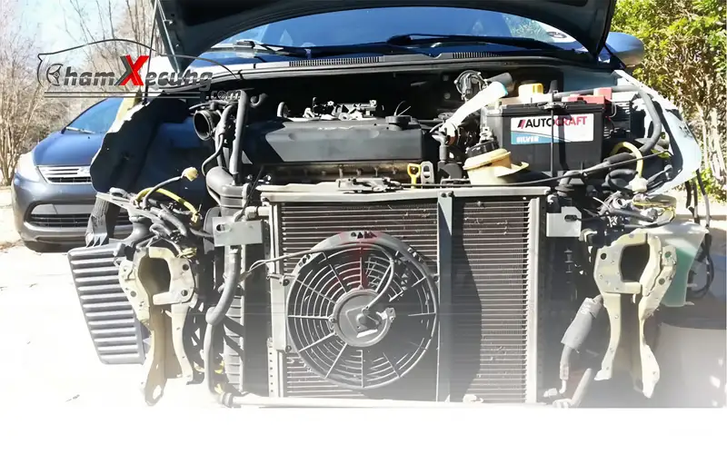 
Dàn nóng Ô tô cũng cần vệ sinh và bảo dưỡng định kỳ tương tự như dàn lạnh