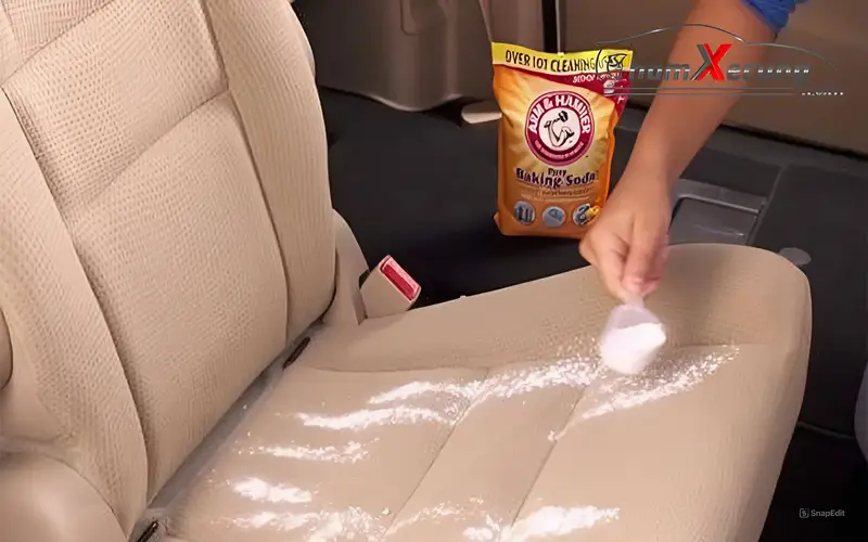 Bột soda là cách khử mùi xe an toàn và hạn chế làm hư hại đến nội thất bên trong xe.
Bột soda là cách khử mùi xe an toàn và hạn chế làm hư hại đến nội thất bên trong xe.